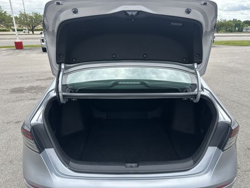 Used 2025 Honda Accord SE image 16