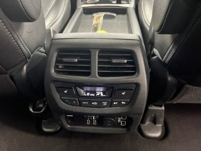Used 2020 Honda Pilot Touring image 24