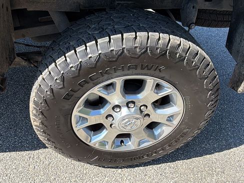 Used 2024 RAM 2500 Laramie AWD/4WD image 12