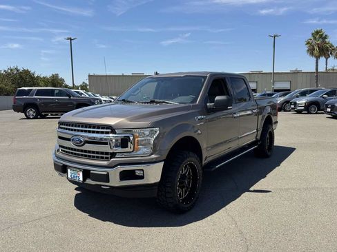 Used 2018 Ford F150 XLT w/ Equipment Group 301A Mid AWD/4WD image 5