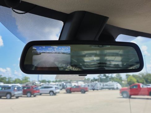 New 2025 GMC Savana 2500 Extended w/ Driver Convenience Package image 21