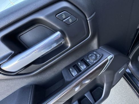 Used 2020 Chevrolet Silverado 1500 LT Trail Boss image 23