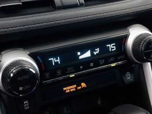 Used 2021 Toyota RAV4 XLE image 25