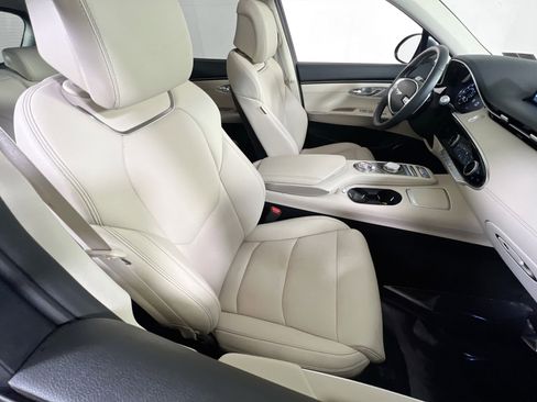 Used 2023 Genesis GV70 2.5T w/ Select Package image 28