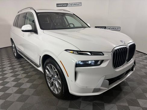 Used 2025 BMW X7 xDrive40i image 8
