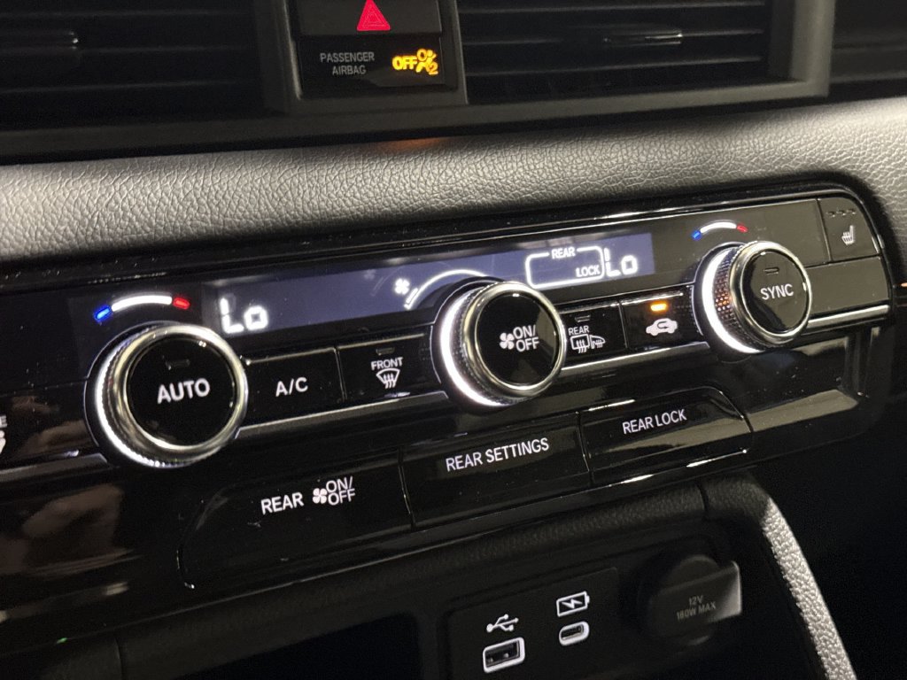 Used 2024 Honda Pilot TrailSport image 16