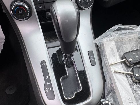 Used 2016 Chevrolet Cruze LT w/ Sun, Sound and Sport Package image 16