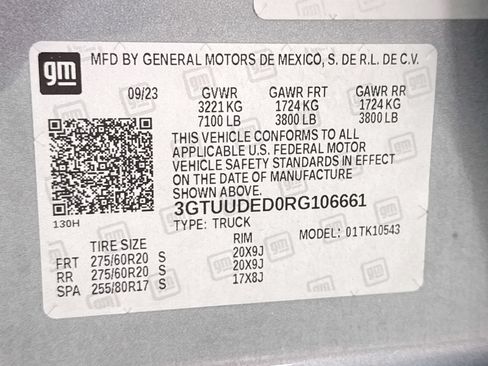 Used 2024 GMC Sierra 1500 SLT AWD/4WD image 40