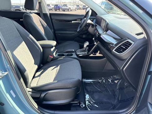 Used 2024 Kia Seltos S AWD/4WD image 19