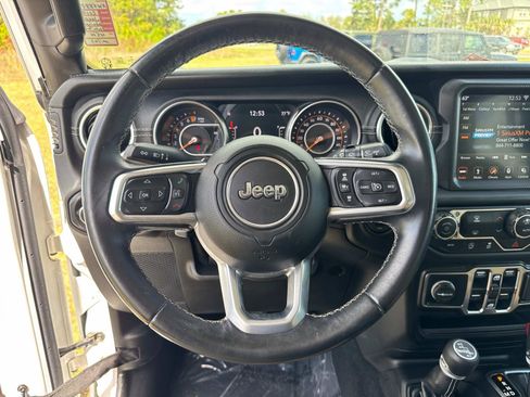 Used 2019 Jeep Wrangler Unlimited Sahara w/ Dual Top Group image 29