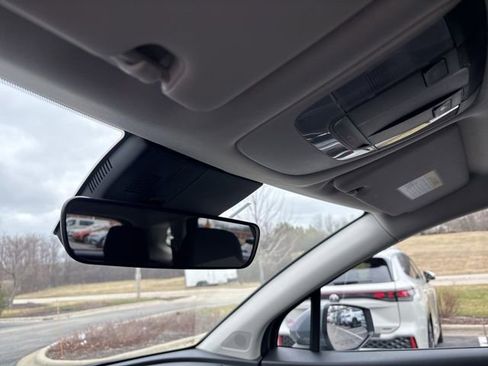 Used 2025 Kia Sportage LX image 26