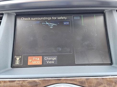 Used 2019 Nissan Armada SL w/ Premium Package image 16