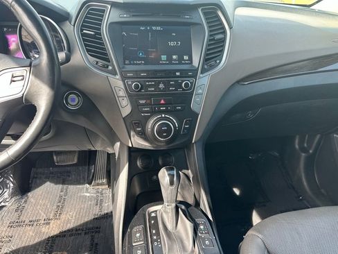 Used 2017 Hyundai Santa Fe Sport FWD image 21