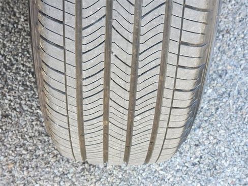 Used 2025 Ford Escape ST-Line w/ Tech Pack #1 image 11