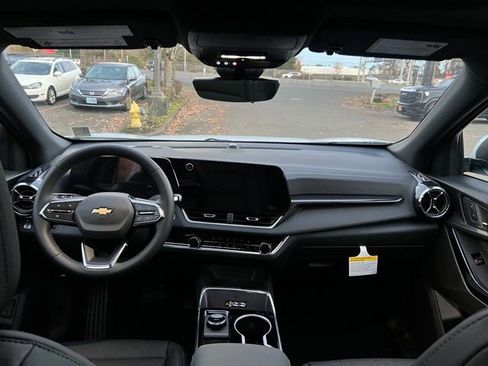 New 2026 Chevrolet Equinox LT w/ Convenience Package II image 14