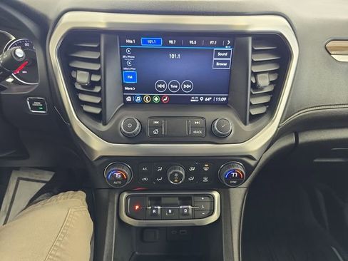 Certified 2023 GMC Acadia SLE w/ Driver Convenience Package image 15