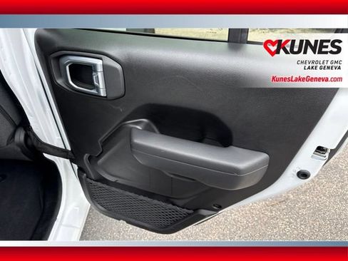 Used 2025 Jeep Wrangler Unlimited Sport AWD/4WD image 19