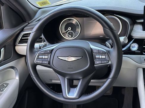 Used 2025 Genesis G70 2.5T AWD/4WD image 19
