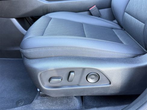 Used 2026 Chevrolet Equinox LT w/ Convenience Package II image 13