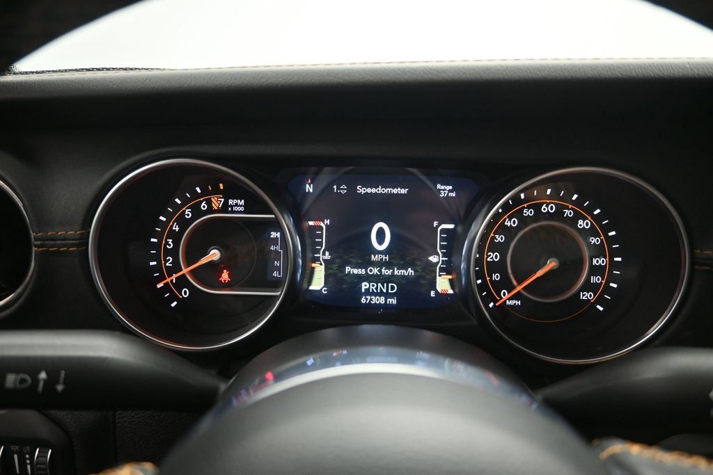 Used 2021 Jeep Gladiator Overland AWD/4WD image 14