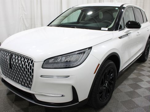 Used 2025 Lincoln Corsair FWD image 33