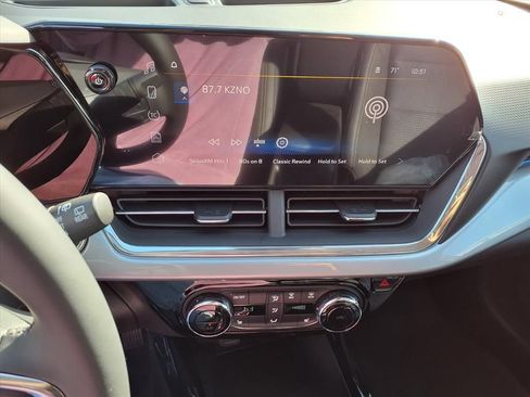 New 2026 Chevrolet Trax LT w/ Driver Confidence Package image 10