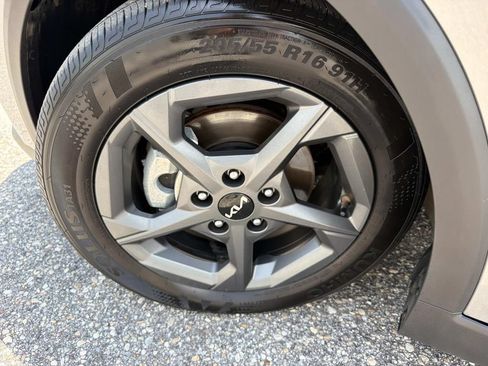 Used 2025 Kia K4 FWD image 20