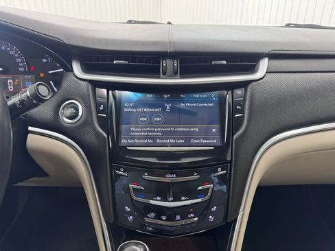 Used 2019 Cadillac XTS FWD image 18