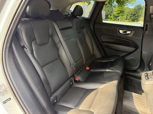 Used 2018 Volvo XC60 T6 Inscription w/ Convenience Package AWD/4WD image 42