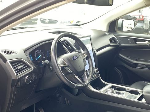 Used 2022 Ford Edge SEL image 2