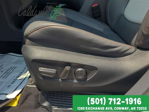 Used 2022 Toyota Sienna XSE w/ XSE Plus Package AWD/4WD image 26