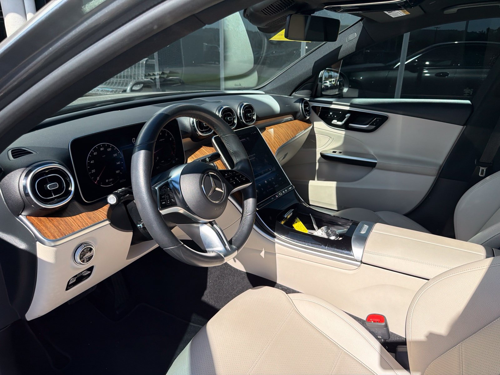 Used 2023 Mercedes-Benz C 300 Sedan image 9