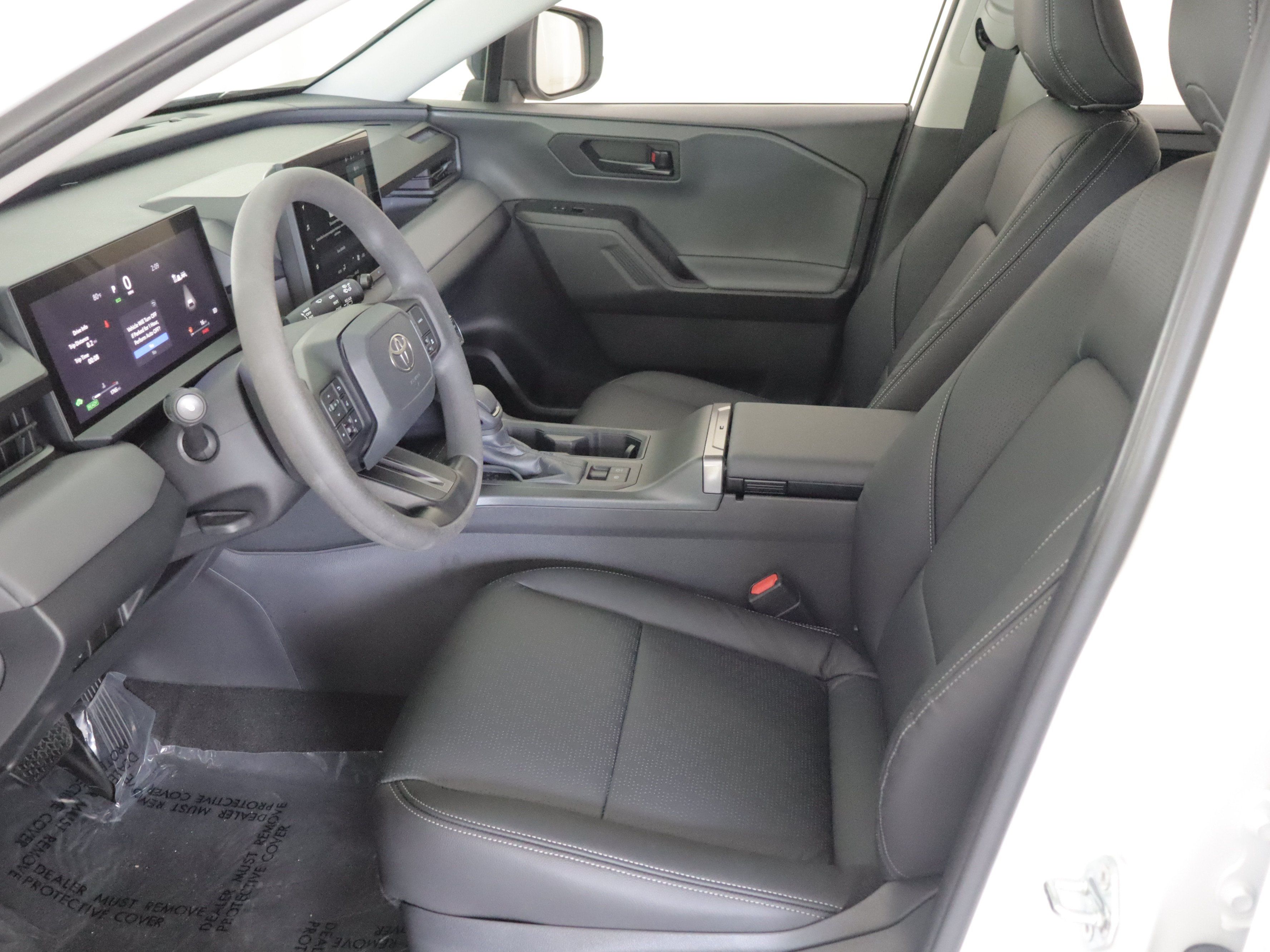 Used 2026 Toyota RAV4 LE AWD/4WD image 7