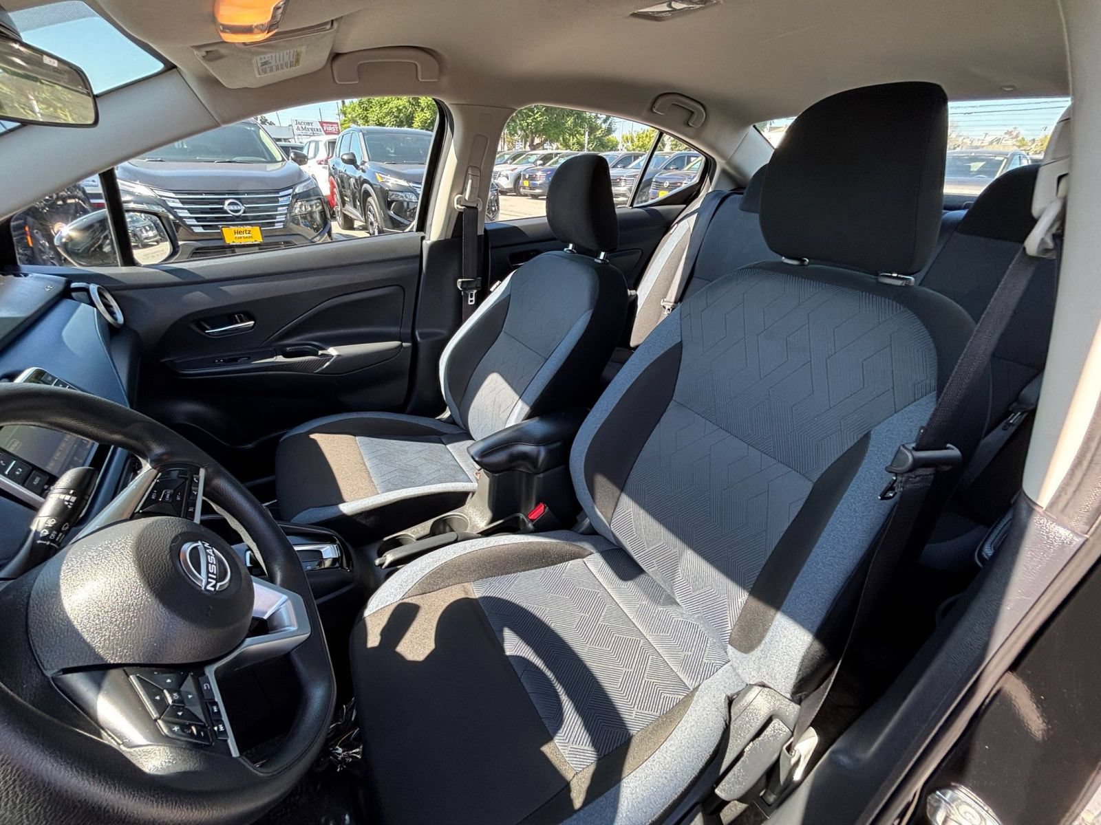 Used 2025 Nissan Versa SV FWD image 35