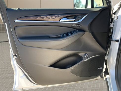 Used 2023 Buick Enclave Avenir w/ Avenir Technology Package image 16