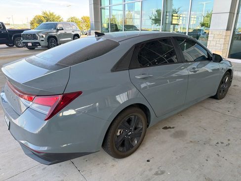 Used 2023 Hyundai Elantra SEL w/ Cargo Package FWD image 14