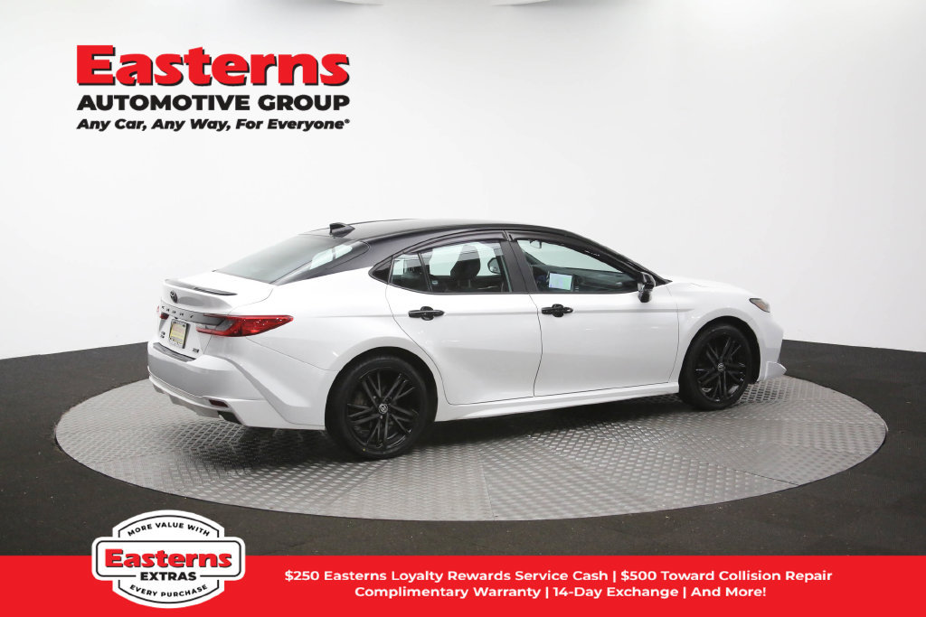 Used 2025 Toyota Camry XSE AWD/4WD image 39