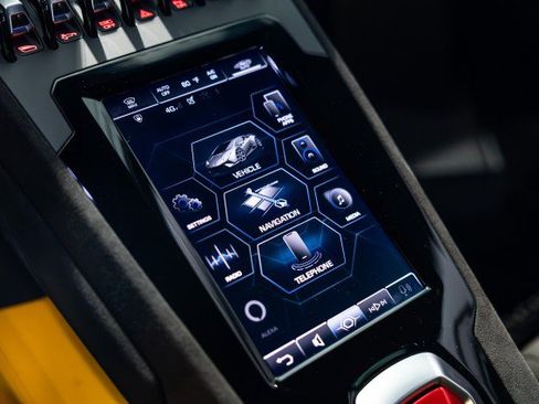Used 2023 Lamborghini Huracan Tecnica RWD image 45