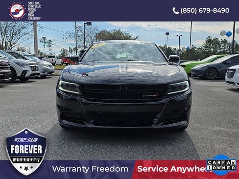 Used 2022 Dodge Charger SXT w/ Blacktop Package image 10