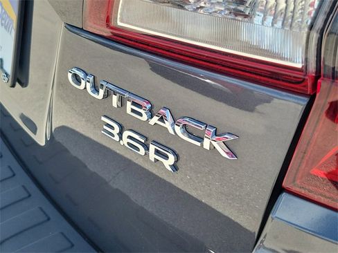 Used 2019 Subaru Outback 3.6R Limited w/ Popular Package #2 image 5