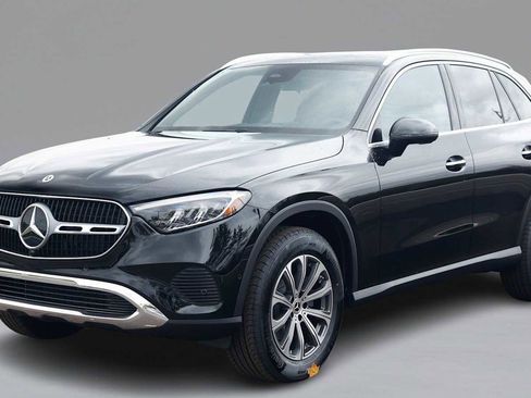 Used 2026 Mercedes-Benz GLC 300 4MATIC image 1