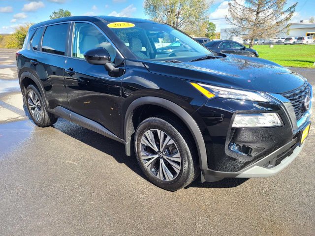 Used 2023 Nissan Rogue SV AWD/4WD image 4