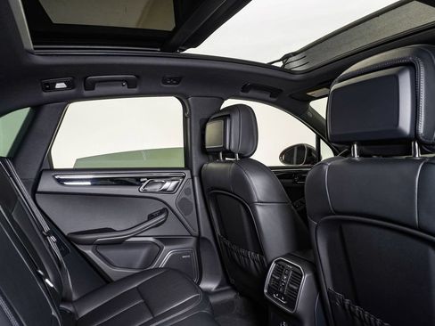 Certified 2026 Porsche Macan Turbo AWD/4WD image 16