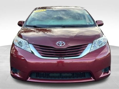 Used 2015 Toyota Sienna LE FWD image 8