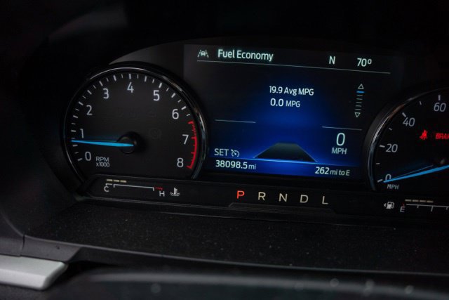Used 2023 Ford Explorer XLT AWD/4WD image 19