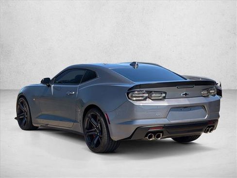 Used 2021 Chevrolet Camaro SS RWD image 7