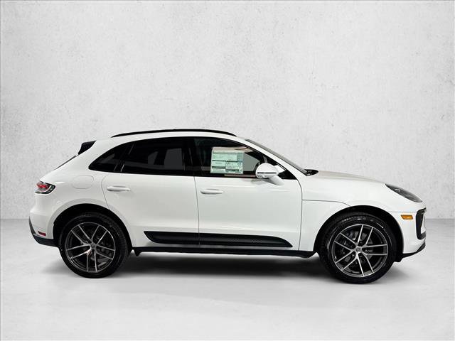 Used 2026 Porsche Macan AWD/4WD image 8