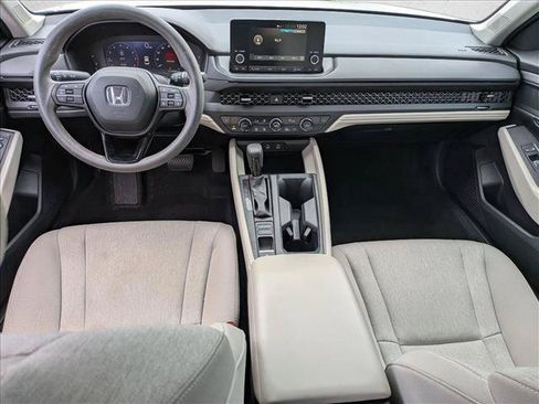 Used 2023 Honda Accord EX image 16