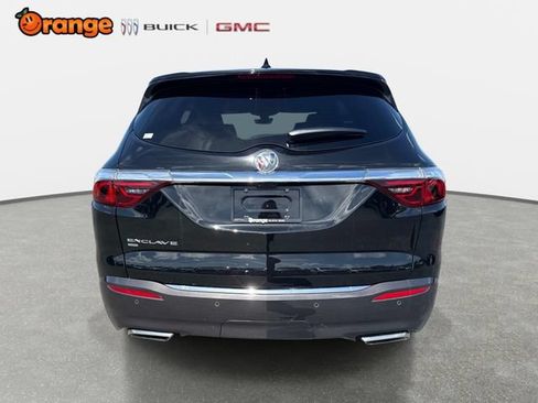 Used 2024 Buick Enclave Essence w/ Technology Package AWD/4WD image 4