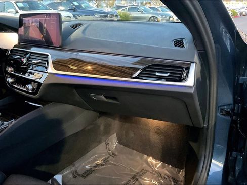 Used 2023 BMW 540i w/ M Sport Package image 18